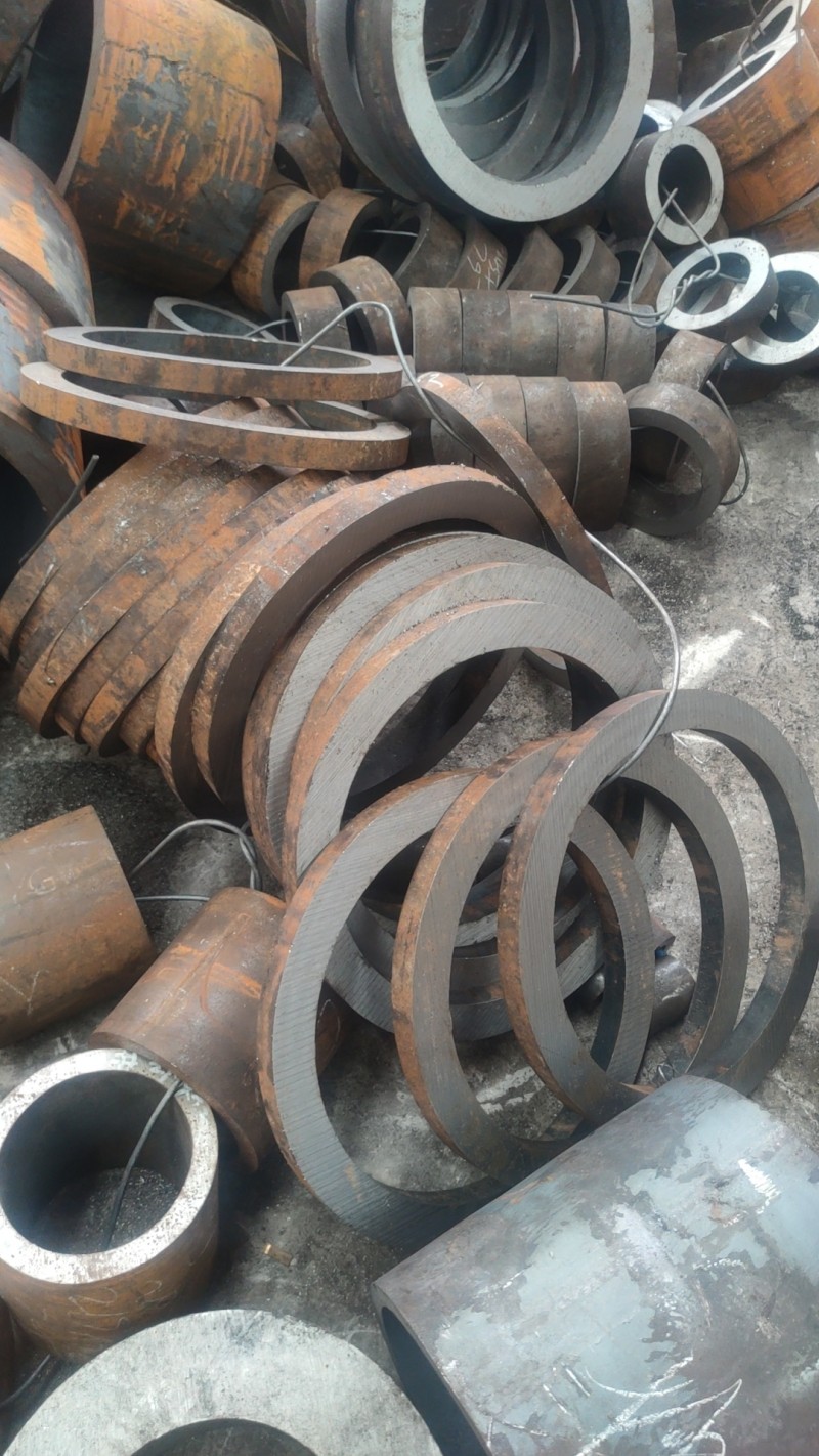 和布克赛尔和布克赛尔和布克赛尔42CrMo无缝钢管切割